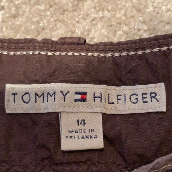 Tommy Hilfinger brown shorts size 14 - Picture 2 of 3